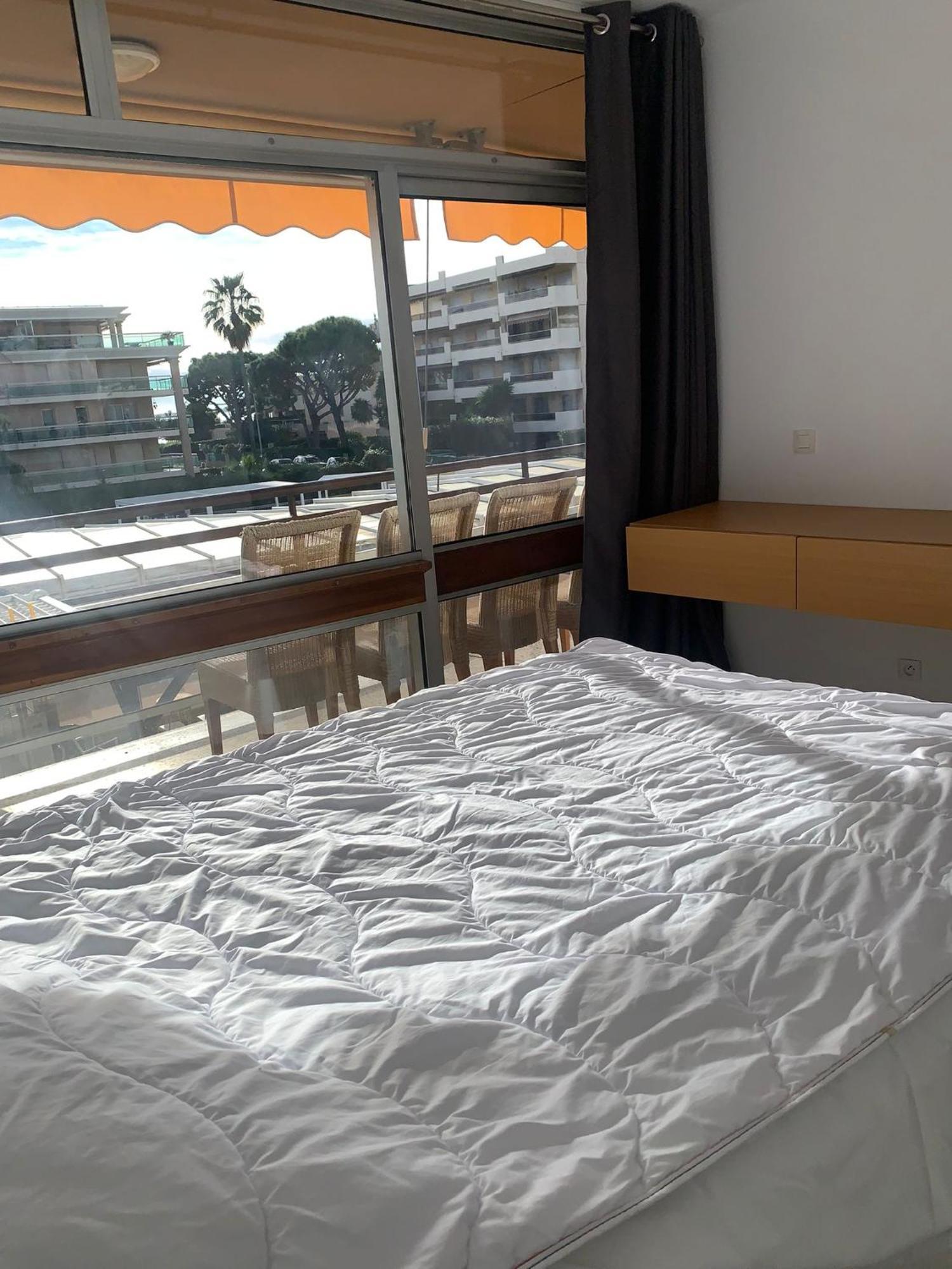 Apartment Heliotel Marine 4* Bord de Mer Saint-Laurent-du-Var Chambre photo
