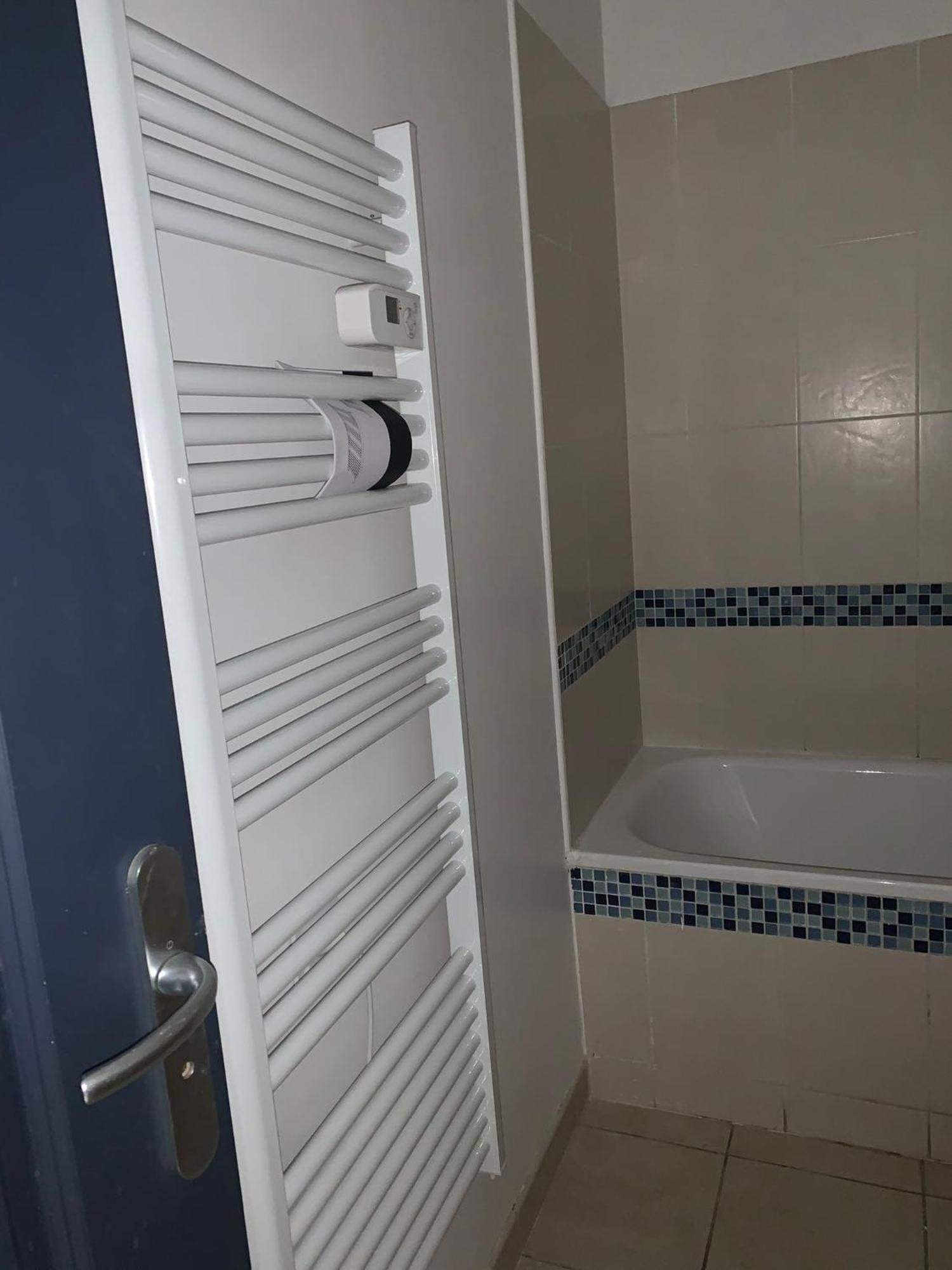 Apartment Heliotel Marine 4* Bord de Mer Saint-Laurent-du-Var Chambre photo