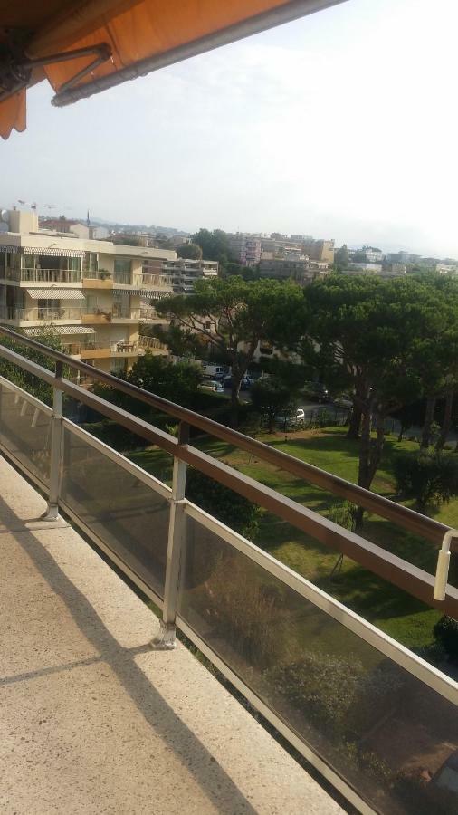 Apartment Heliotel Marine 4* Bord de Mer Saint-Laurent-du-Var Extérieur photo